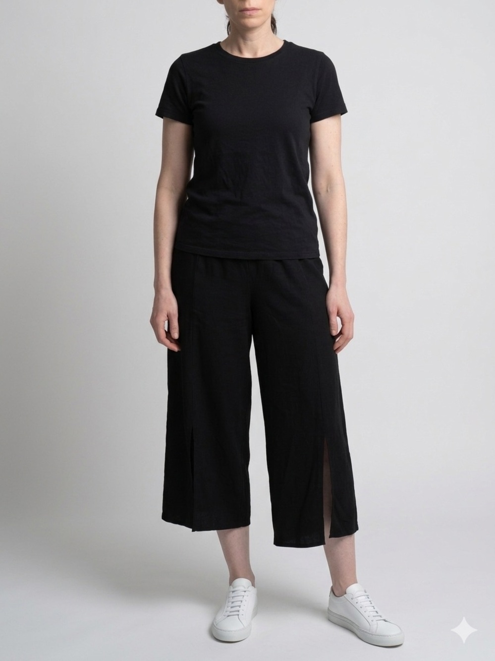 Club Monaco Black Wide-Leg Cropped Pants with Side Slits